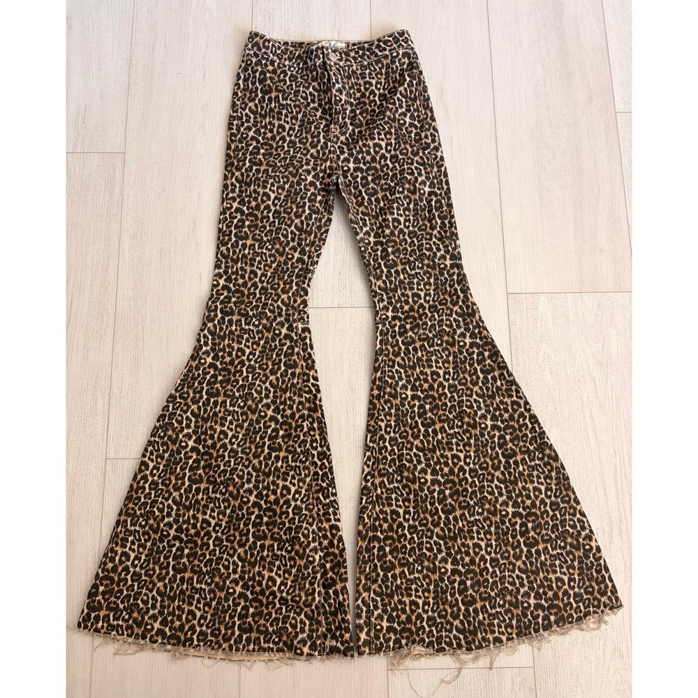 We The Free People Wide Flare Jean Sz 26 Leopard Print Stretch